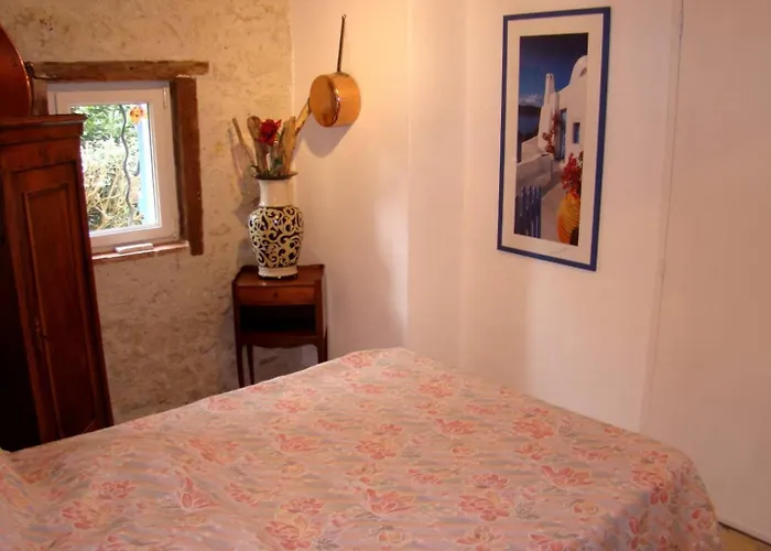 Maison à Avec Piscine - Clévacances 3 Clés * Sauvagnas