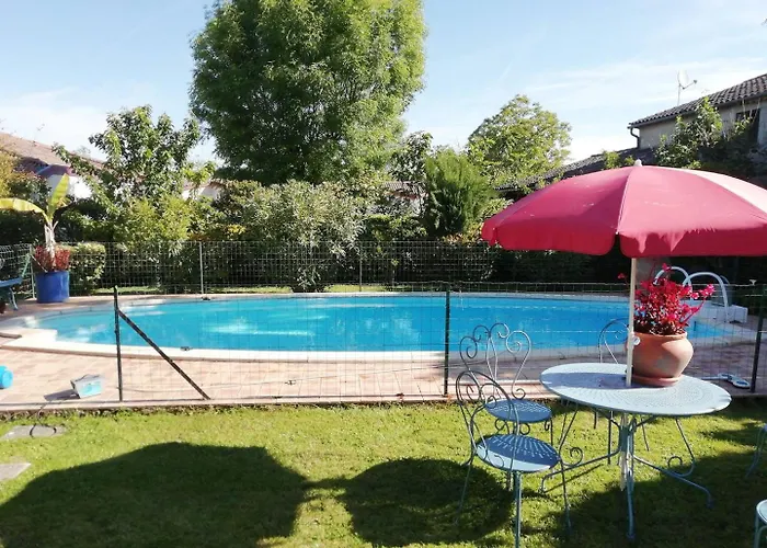 Villa Maison à Avec Piscine - Clévacances 3 Clés Sauvagnas